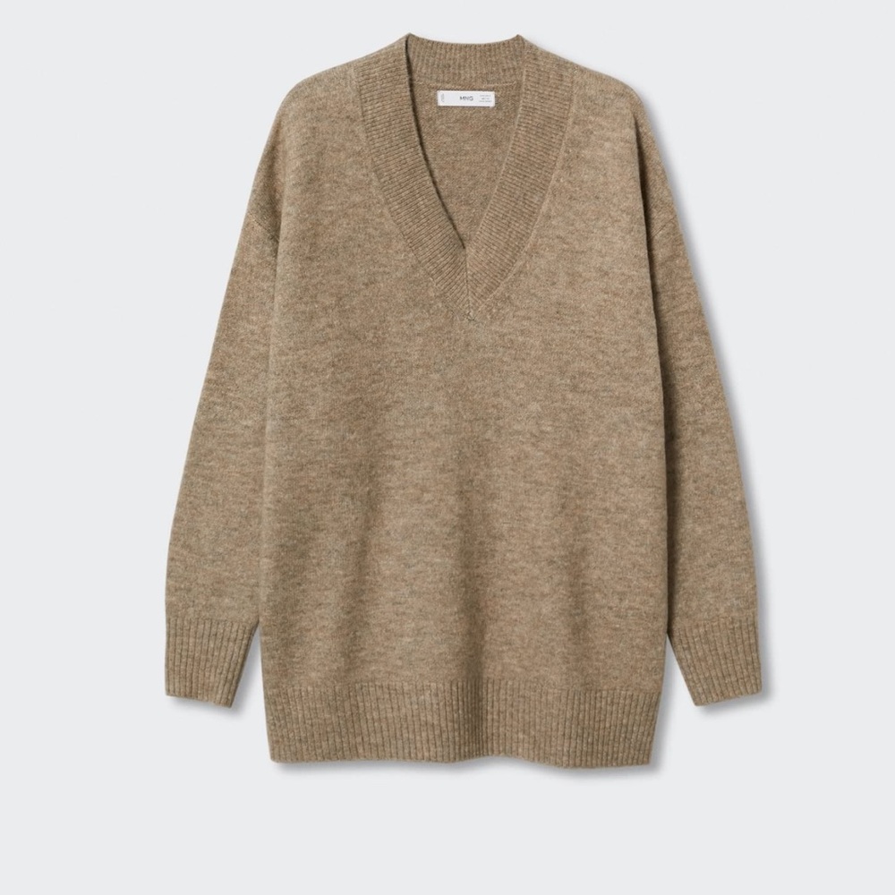NWT Mango MNG. V-neck sweater Size Medium